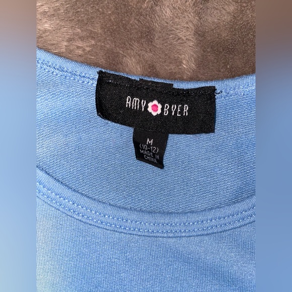 Amy Byer crop top tie medium - Picture 3 of 3